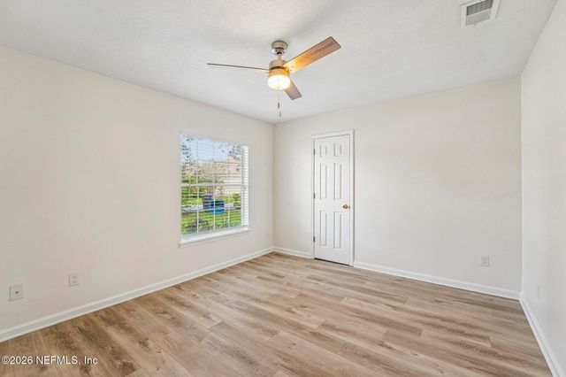 3307 INTERNATIONAL VILLAGE Court, Jacksonville, FL 32277
