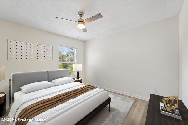 3307 INTERNATIONAL VILLAGE Court, Jacksonville, FL 32277