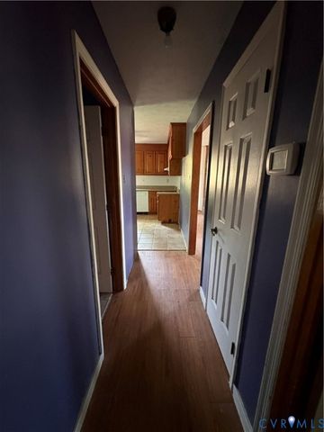 1291 Grapevine Rd, Sandston, VA 23150
