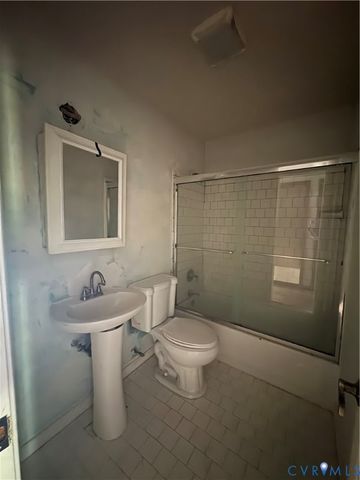 1291 Grapevine Rd, Sandston, VA 23150