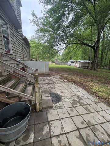 1291 Grapevine Rd, Sandston, VA 23150