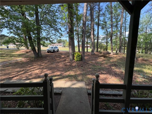 1291 Grapevine Rd, Sandston, VA 23150