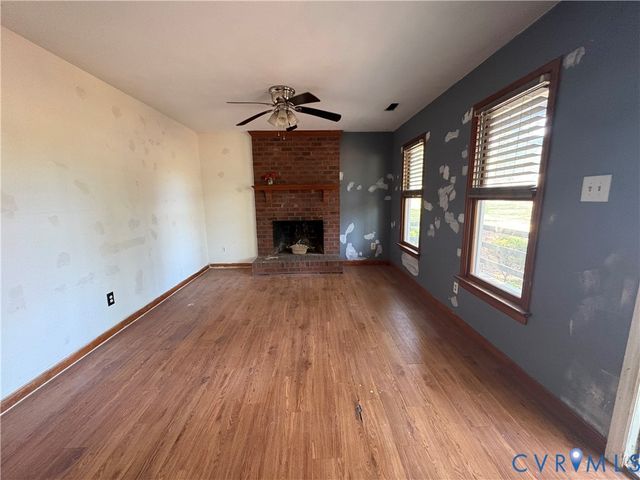1291 Grapevine Rd, Sandston, VA 23150