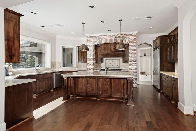 5342 Pine Wood Hills Court, Spring, TX 77386