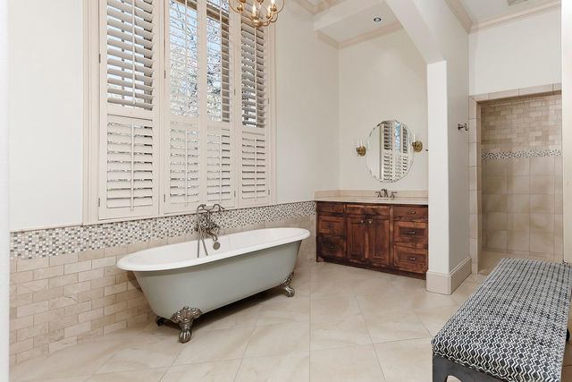 5342 Pine Wood Hills Court, Spring, TX 77386