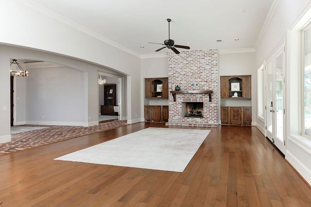 5342 Pine Wood Hills Court, Spring, TX 77386