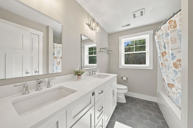 141 Londonderry Road, Windham, NH 03087