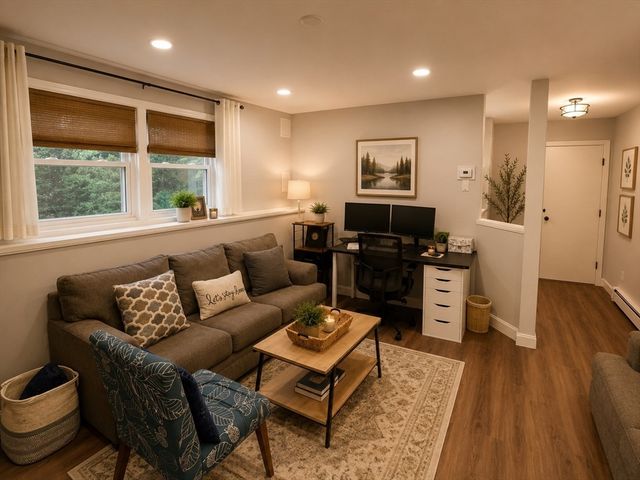 1 E Dexter Ave, Woburn, MA 01801
