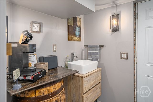 405 E Liberty Street, Savannah, GA 31401