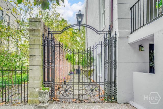 405 E Liberty Street, Savannah, GA 31401