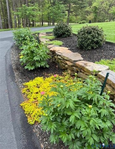 3828 Mill Mount Dr, Powhatan, VA 23139