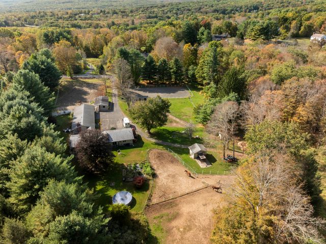 92 Minortown Road, Woodbury, CT 06798