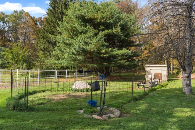 92 Minortown Road, Woodbury, CT 06798
