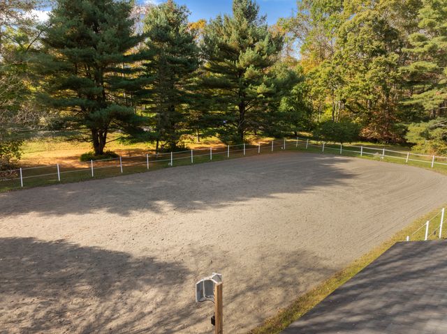 92 Minortown Road, Woodbury, CT 06798