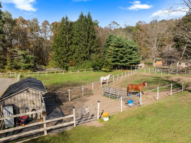 92 Minortown Road, Woodbury, CT 06798