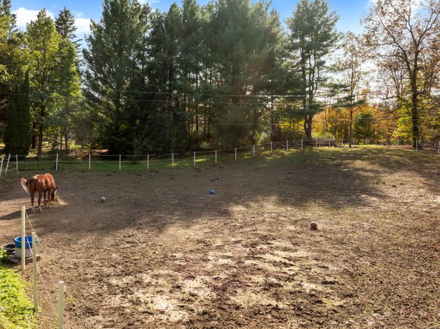 92 Minortown Road, Woodbury, CT 06798