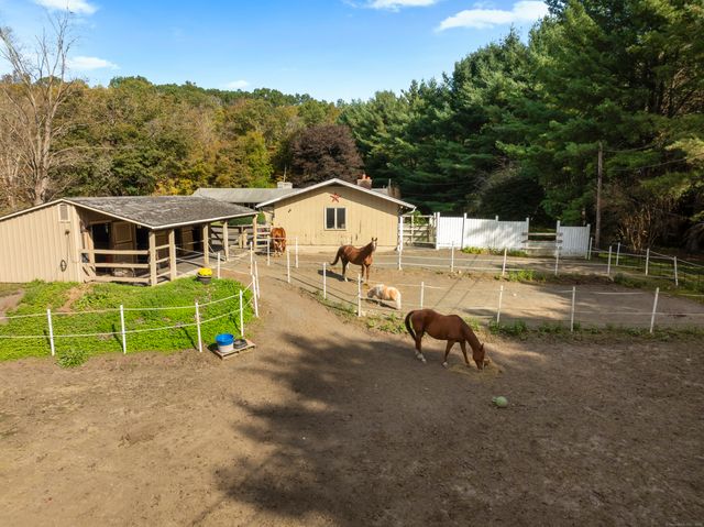 92 Minortown Road, Woodbury, CT 06798