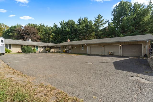 92 Minortown Road, Woodbury, CT 06798