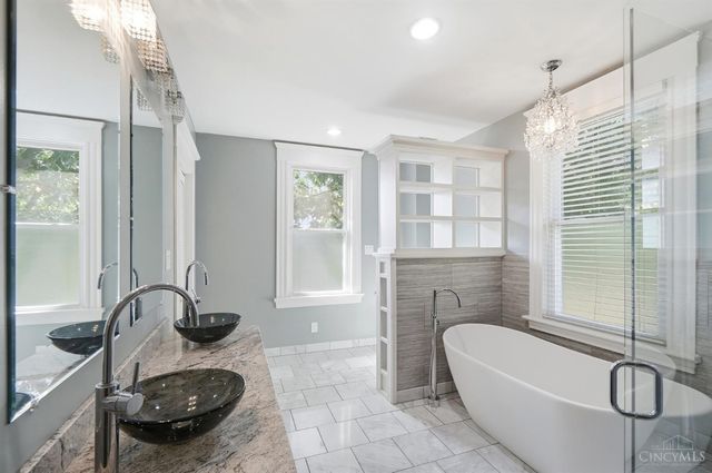 3133 Gloss Avenue, Cincinnati, OH 45213