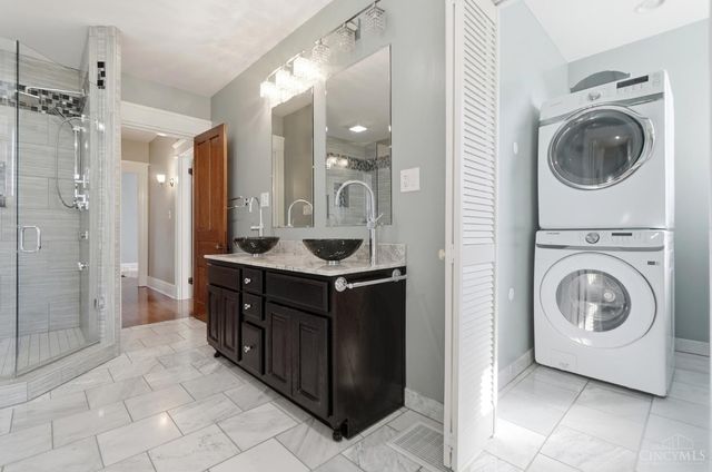 3133 Gloss Avenue, Cincinnati, OH 45213