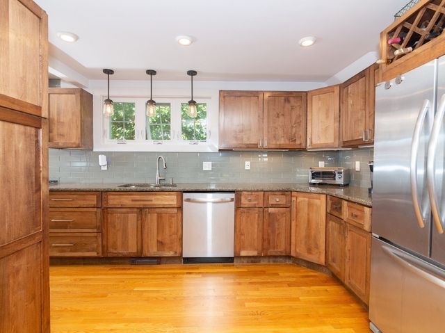 336 Franklin St, Framingham, MA 01702