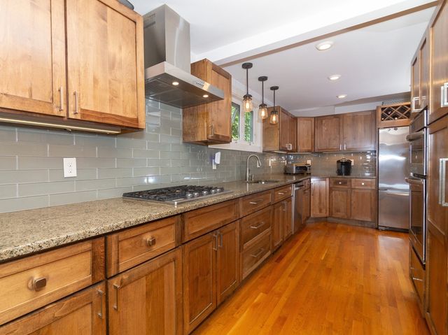 336 Franklin St, Framingham, MA 01702