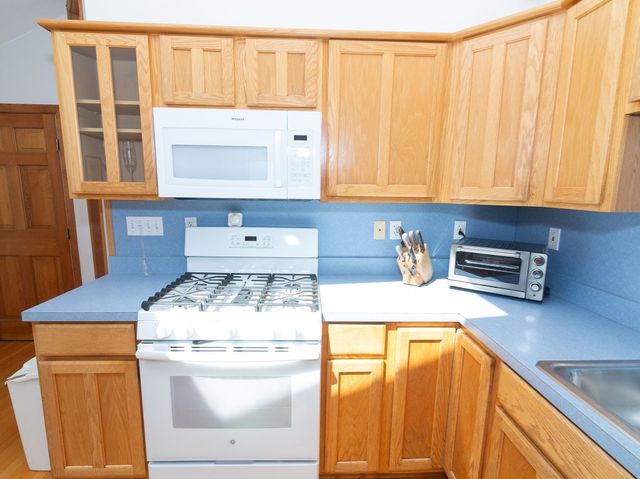 336 Franklin St, Framingham, MA 01702