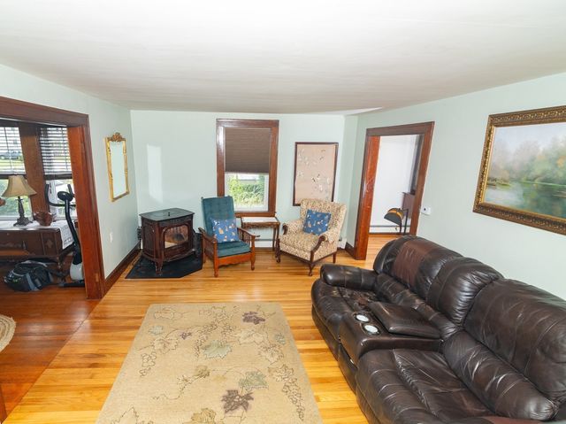 336 Franklin St, Framingham, MA 01702