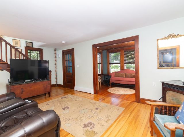 336 Franklin St, Framingham, MA 01702
