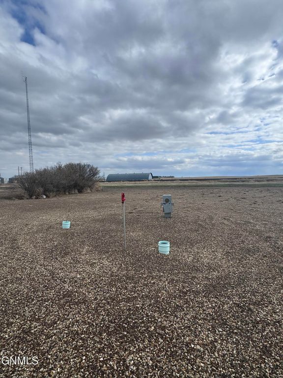 303 1st Street, Reeder, ND 58649 photo 10