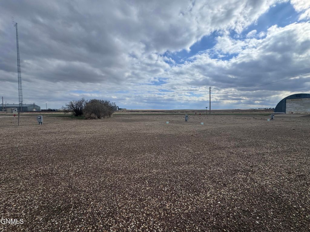 303 1st Street, Reeder, ND 58649 photo 22