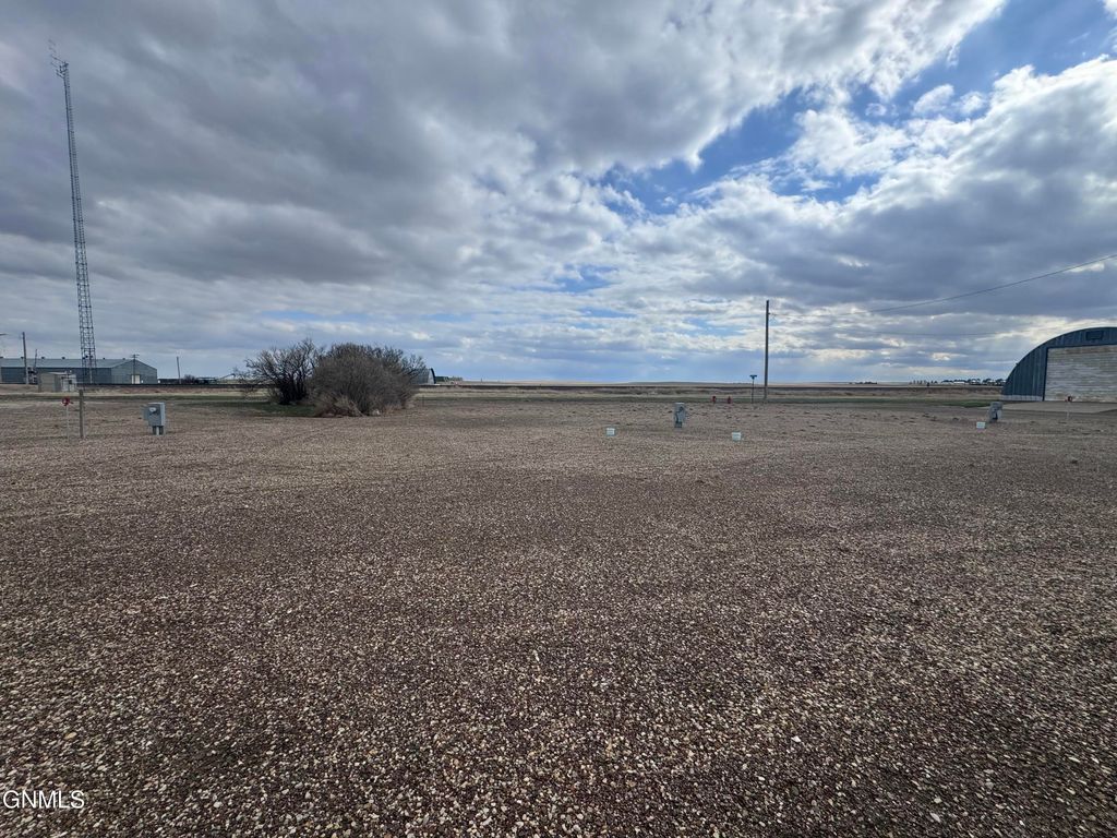 303 1st Street, Reeder, ND 58649 photo 23