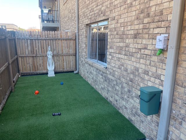 7911 Meadow Park Drive, Dallas, TX 75230