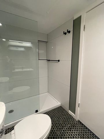 7911 Meadow Park Drive, Dallas, TX 75230