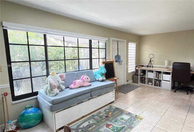 9492 NW 39th Street, Sunrise, FL 33351