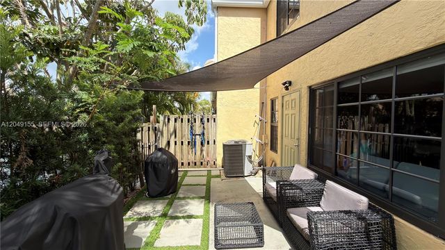 9492 NW 39th Street, Sunrise, FL 33351