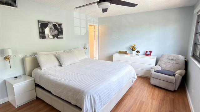 9492 NW 39th Street, Sunrise, FL 33351