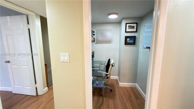 9492 NW 39th Street, Sunrise, FL 33351
