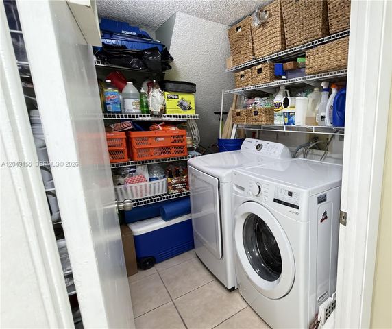 9492 NW 39th Street, Sunrise, FL 33351