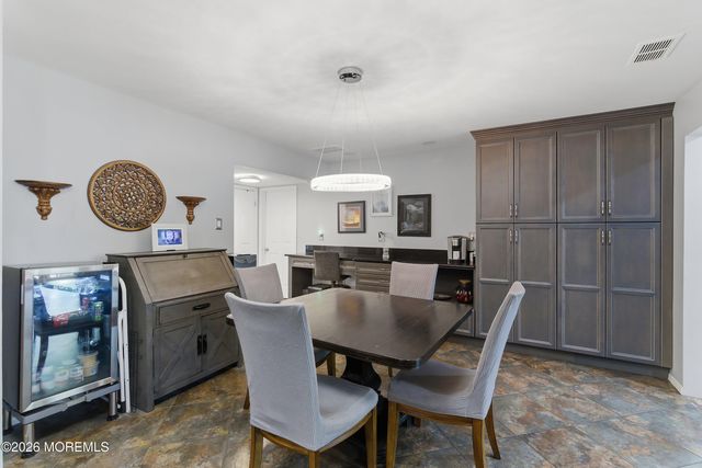 13 Summit Avenue, Manalapan, NJ 07726