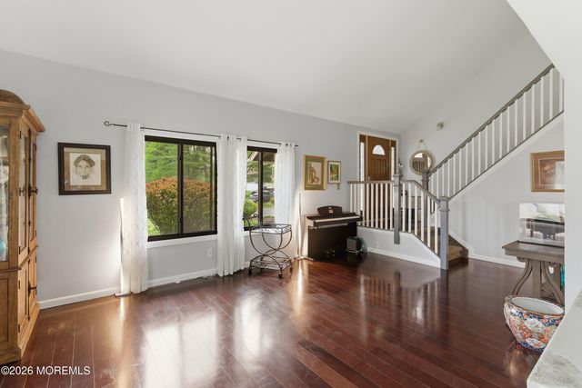 13 Summit Avenue, Manalapan, NJ 07726