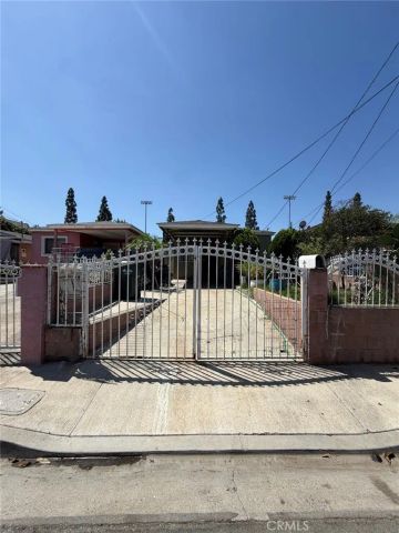 8310 Wilbarn, Paramount, CA 90723