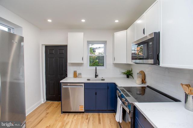 2340-00 MCCLELLAN ST, Philadelphia, PA 19145