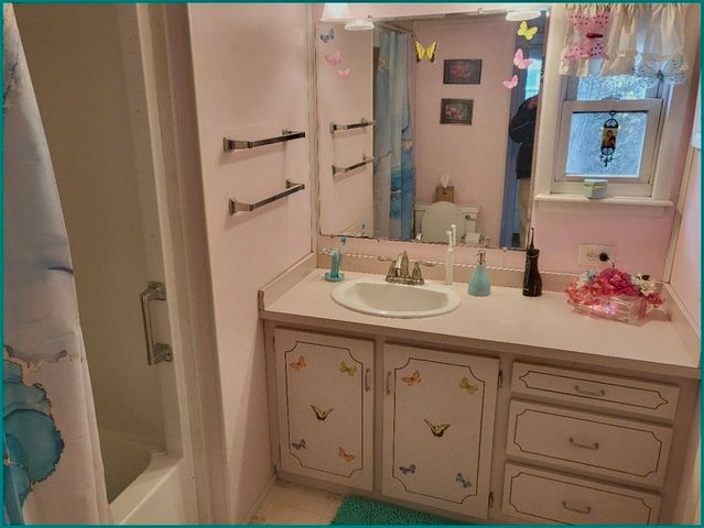 58 Maplewood Drive, Halifax, MA 02338