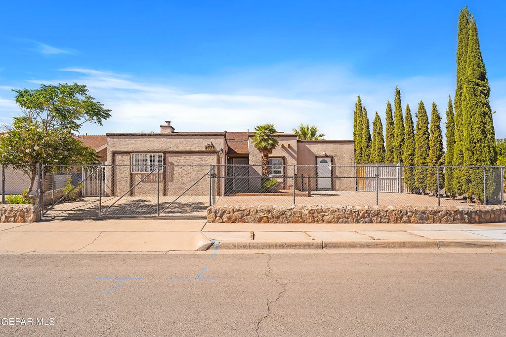 4721 MAUREEN Circle, El Paso, TX 79924