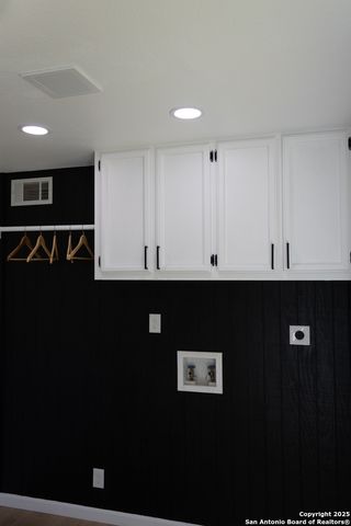 6230 Hickory Hollow, Windcrest, TX 78239