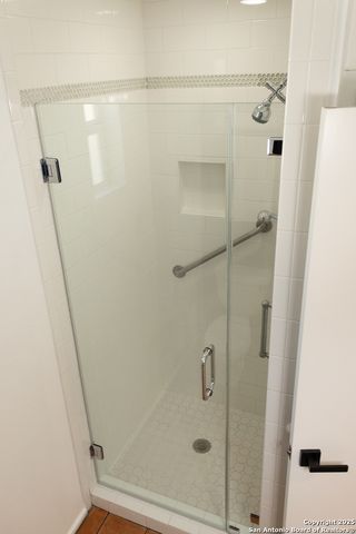 6230 Hickory Hollow, Windcrest, TX 78239