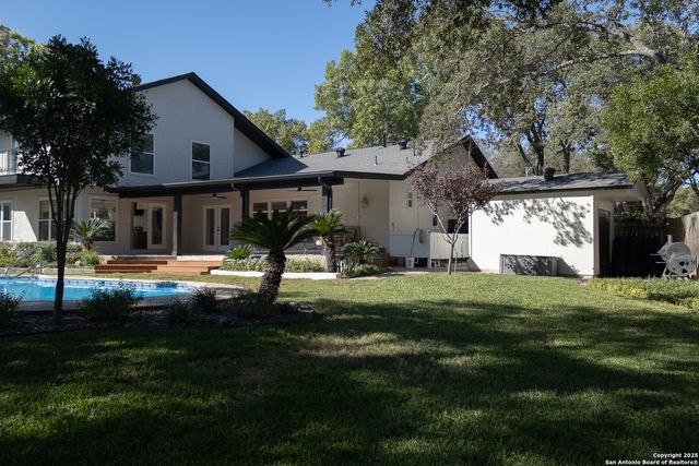 6230 Hickory Hollow, Windcrest, TX 78239