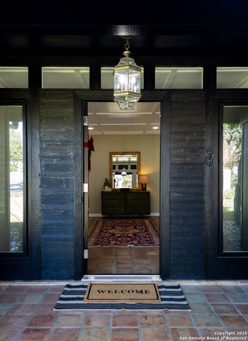 6230 Hickory Hollow, Windcrest, TX 78239