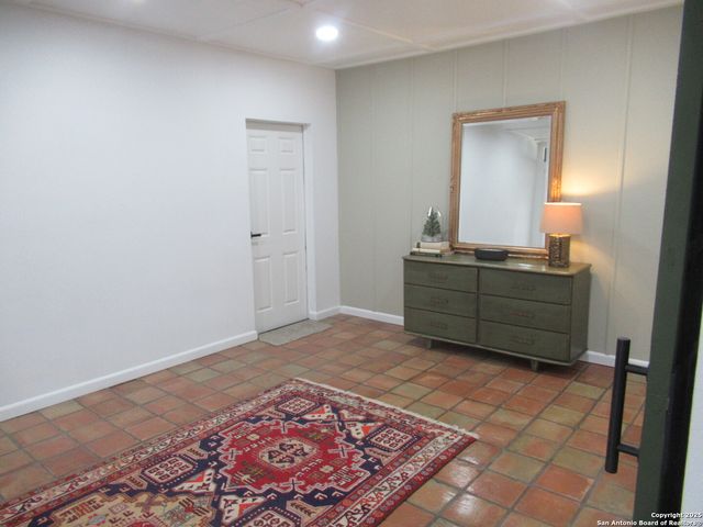 6230 Hickory Hollow, Windcrest, TX 78239